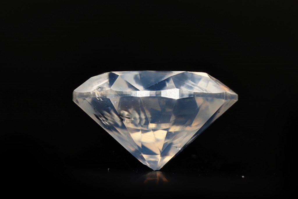 Diamante de talla grande