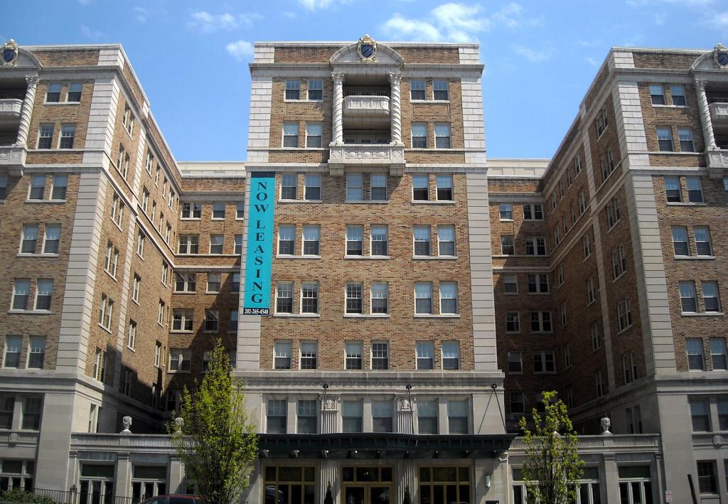 Facade of the Camden Roosevelt apartment complex