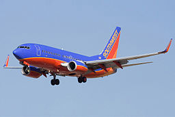 256px-Southwest_Airlines_Boeing_737-7H4_N231WN.jpg