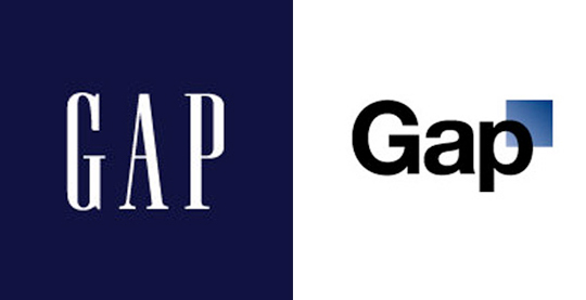 Ліворуч - старий (і поточний) логотип Gap, слово GAP, написане всіма шапками білим шрифтом із зарубками, укладеним у темно-синій квадрат. Праворуч вийшов з ладу логотип. Він має слово Gap чорним шрифтом без зарубок, з A і P в нижньому регістрі. Невелика синя коробочка частково знаходиться позаду П.